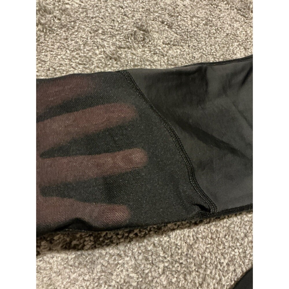 Size S Nike Dri-Fit  Women’s Cropped Capri Leggings Black - Picture 3 of 3